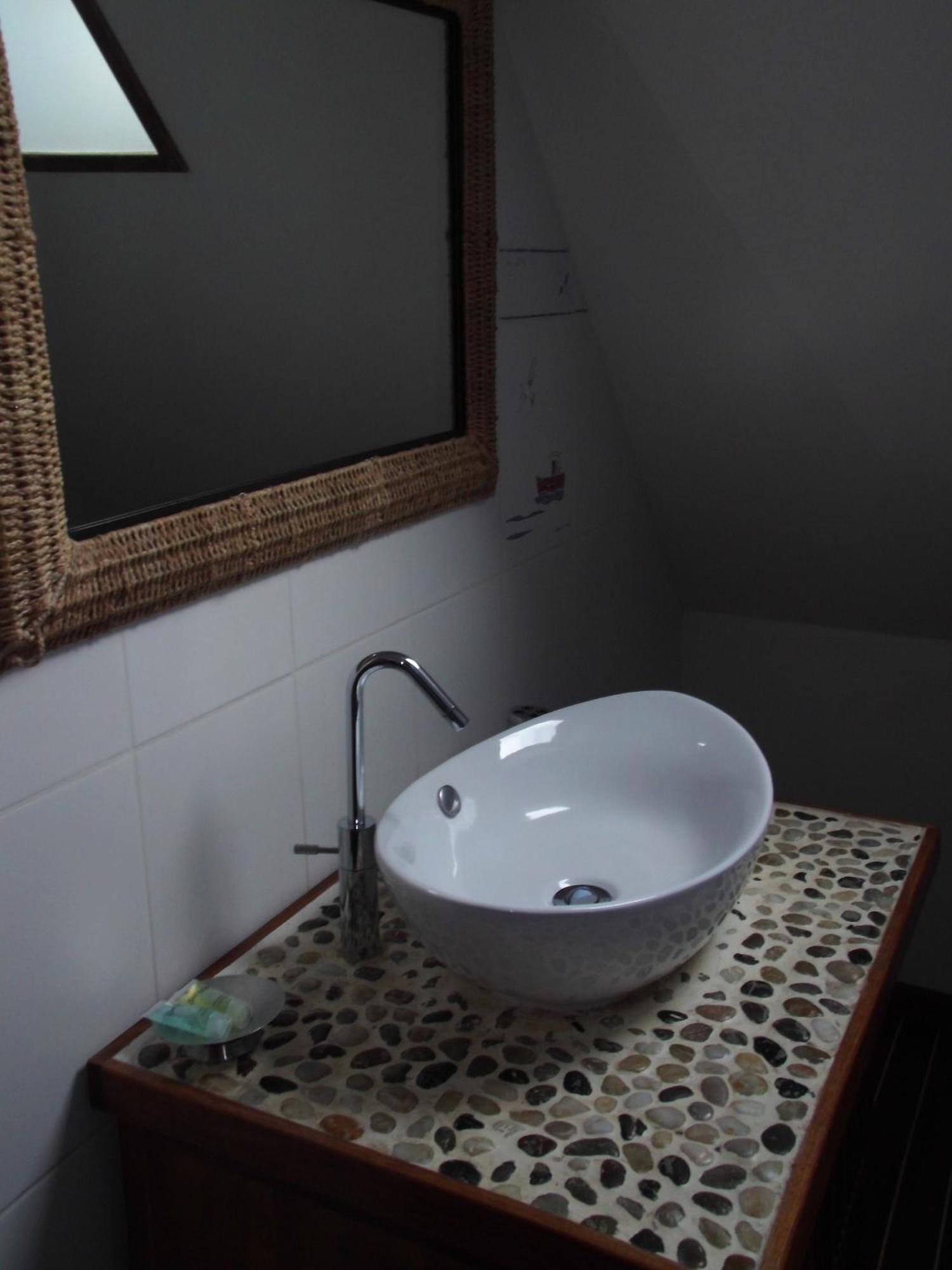 La Vendelée Le Clos Des Tilleuls D Day Home, Chambres D'Hotes, Suite Avec Sauna Privatif, Suite Avec Balneotherapie Privative, En Supplement Option Spa Bain A Remous חדר תמונה