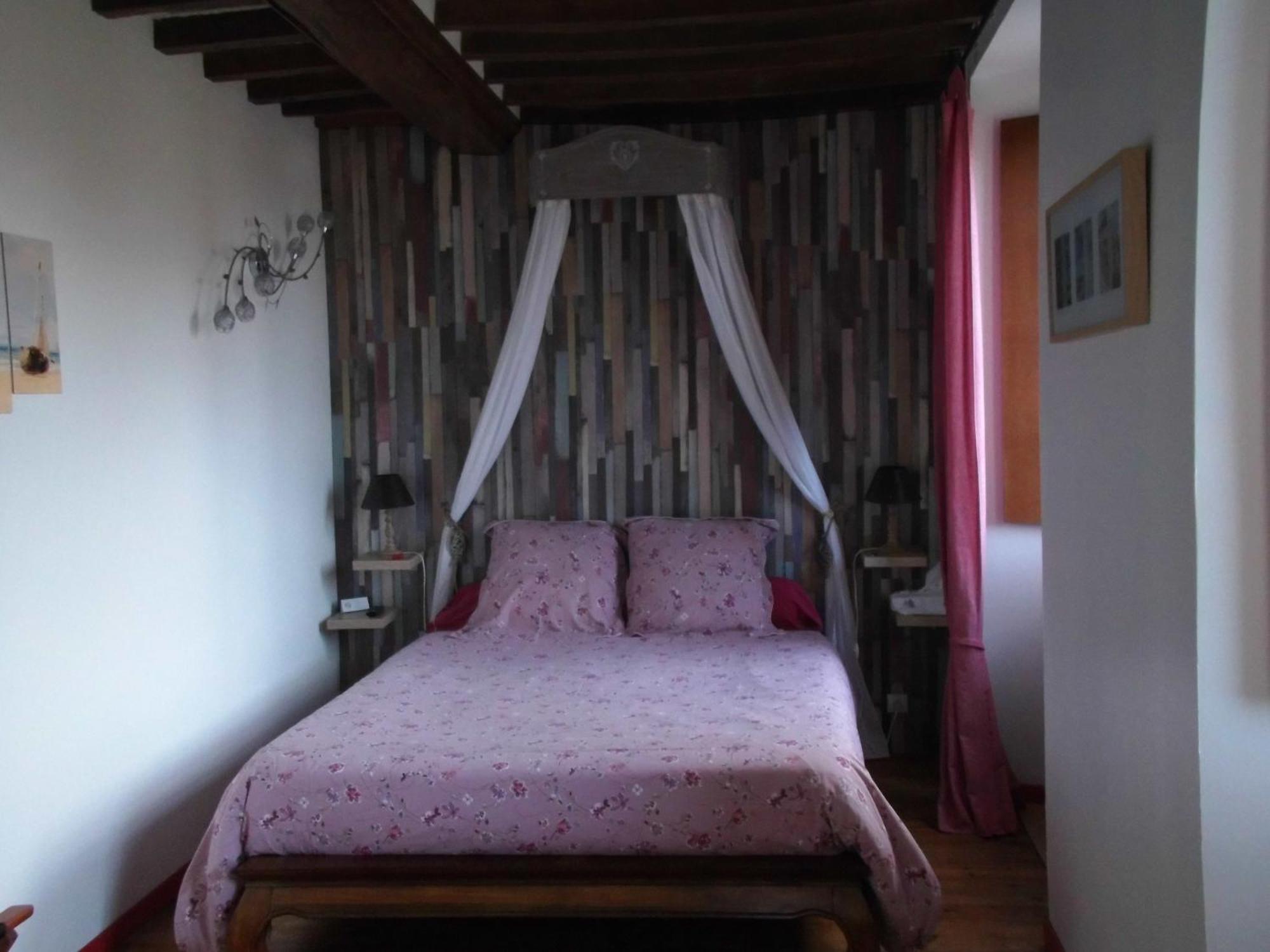 La Vendelée Le Clos Des Tilleuls D Day Home, Chambres D'Hotes, Suite Avec Sauna Privatif, Suite Avec Balneotherapie Privative, En Supplement Option Spa Bain A Remous חדר תמונה