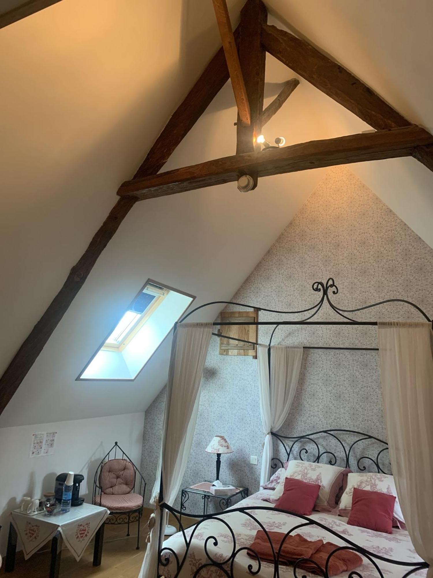 La Vendelée Le Clos Des Tilleuls D Day Home, Chambres D'Hotes, Suite Avec Sauna Privatif, Suite Avec Balneotherapie Privative, En Supplement Option Spa Bain A Remous מראה חיצוני תמונה